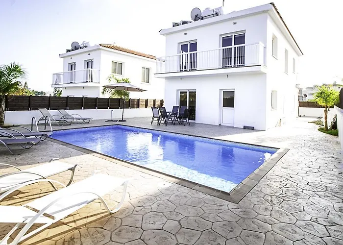 Nissi Villa Gintare